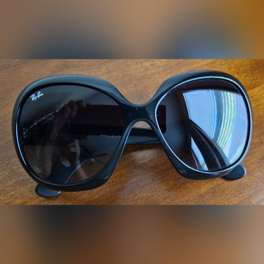 Rayban 4098 Jackie OHH II Black Frame Lense Grey Sunglasses